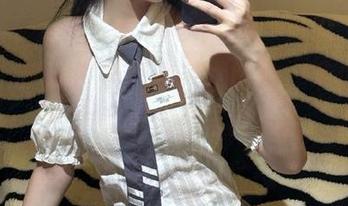 丽柜 – 最新然然黑色艺术图片，带你领略她的无限创意与美感！