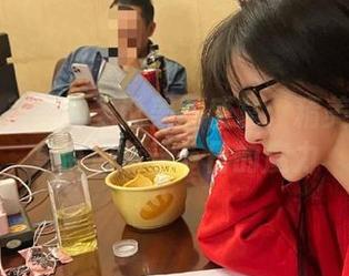 丽柜 – 美美的圣诞美图盛宴：精美写真合集带你感受节日的魔力