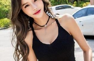 丽柜 – 钟晴泳衣高清图册：夏季清凉之选，尽在这一瞬间