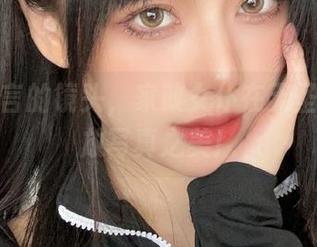 跟随九言的镜头，家政女仆在无圣光中绽放写真之美！