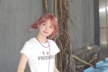 微密圈 – 尽显风采的于芷晴长腿写真作品图集，时尚不容错过