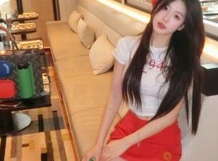 今汐水手服图集来啦！快来下载，体验不一样的青春时尚魅力！