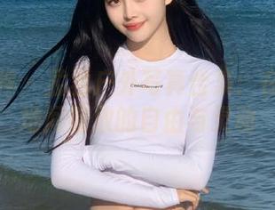 克拉女神 – 孟君户外写真合集：在广袤天地间绽放的自由与灵动