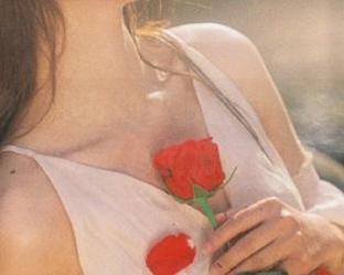 克拉女神 – 小芹的夏日故事：精美写真图包分享尽显清凉风情