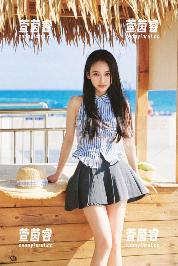 克拉女神-赵雨静 克拉女神 - 深入了解最新写真:赵雨静在“透明”中流露的情感与故事