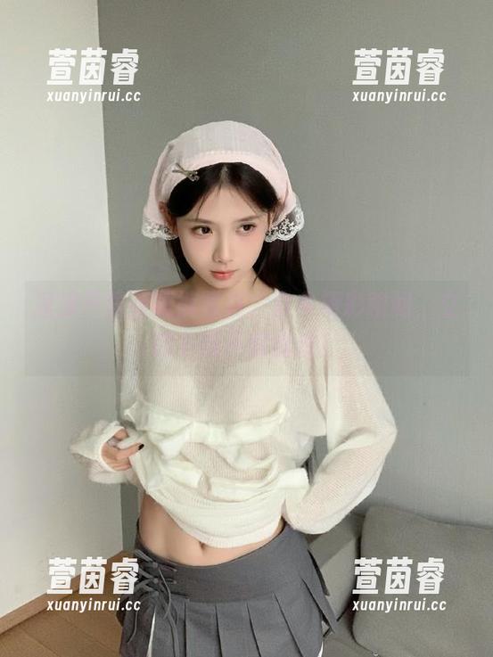 凉凉子最新短裤写真，众多精彩瞬间，立即下载不容错过！