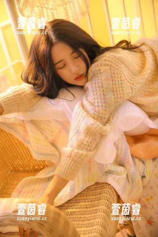 初夏女神-柒柒 初夏女神 - 在柒柒的精灵之光下:精选图片展现她的创意与灵感