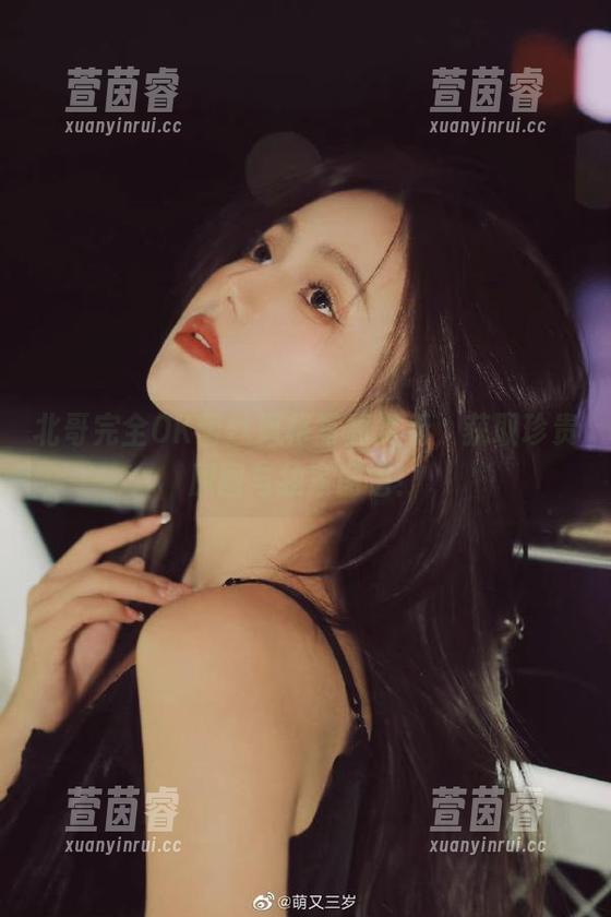 北哥完全OK蕾丝风格写真赏析，获取珍贵原图与独家图包！