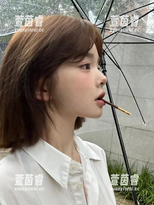 可馨juicy 微密圈 - 走进可馨juicy的落地窗之美:精选美图带你领略独特的艺术气息