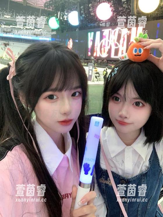 唐韵写真-小琪 唐韵写真 - 高清双人写真作品图册:小琪与挚友的青春故事尽在其中