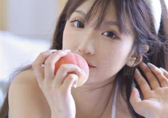 嗲囡囡 – 私拍合集大揭秘：SiByl李思宁日常生活的另一面