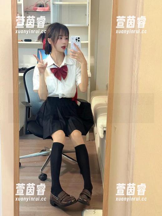 嗲囡囡-苏可er 嗲囡囡 - 夏日里的苏可er:独特私拍资源让你感受清凉与美丽的结合!