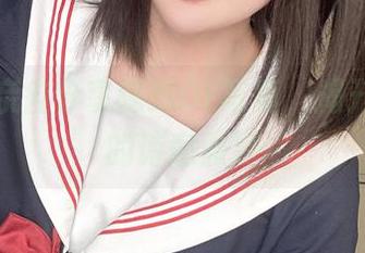 夏夏子亲自分享朦胧OL写真，揭开光与影的诗意面纱