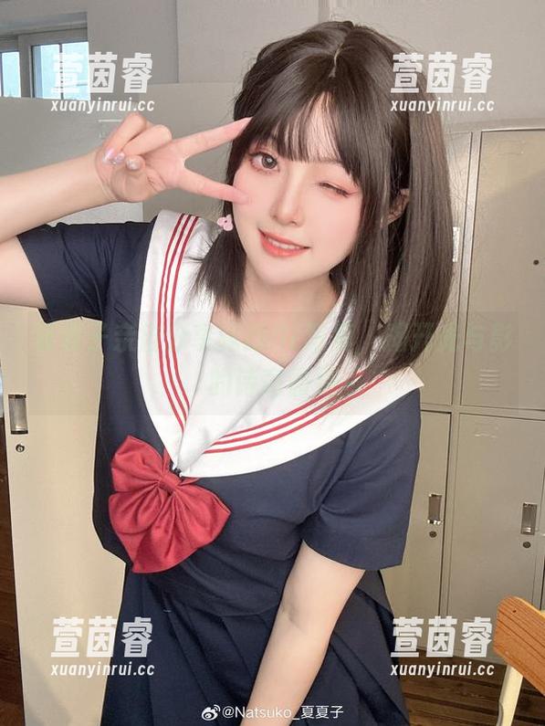 夏夏子亲自分享朦胧OL写真，揭开光与影的诗意面纱