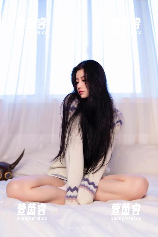 头条女神-张蓝欣 头条女神 - 张蓝欣吊带系列高清写真资源,捕捉青春气息的完美时刻