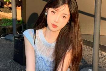 头条女神 – 让我们观看李由美肉丝写真合集，感受艺术的无限可能
