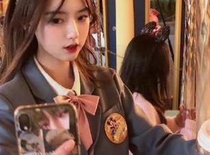 头条女神 – 旗袍私拍图集：萌琪琪以独特视角演绎古典与时尚的碰撞