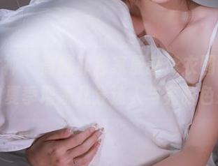 头条女神 – 高韩菲独家最新泳衣图包，为你的夏季增添几分迷人与亮丽色彩！