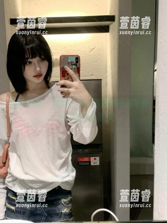 妖精视觉 - 免费下载小狸最新短裤写真，记录她的无忧夏日！