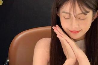 在阳光下绽放，宋哈娜(송하나)户外图包资源轻松获取！