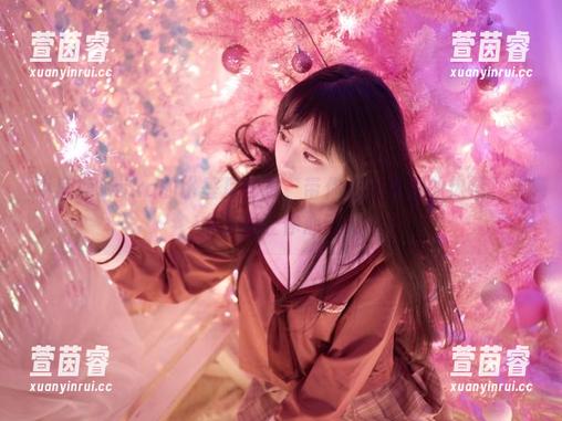 小鹿鹿shika的比基尼图集，带你感受夏日的热情，点击下载让你心动！