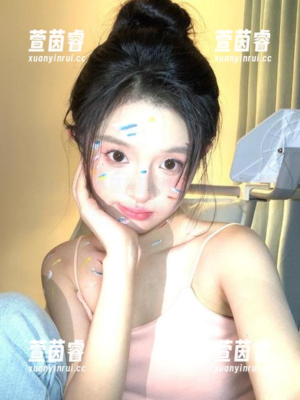 少女秩序-小葵 少女秩序 - 小葵美腿图包精选:腿部神仙颜值,走路生风根本停不下来!
