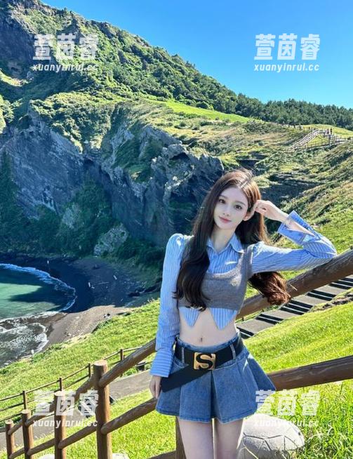 尤果网-易阳 尤果网 - 易阳白色写真全套图包,融合艺术与自然的绝美视觉体验!