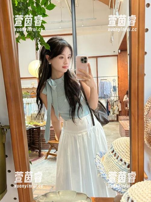 尤果网-王莹 尤果网 - 探秘王莹的“粉色”世界,最新原图更新带你走进美丽瞬间