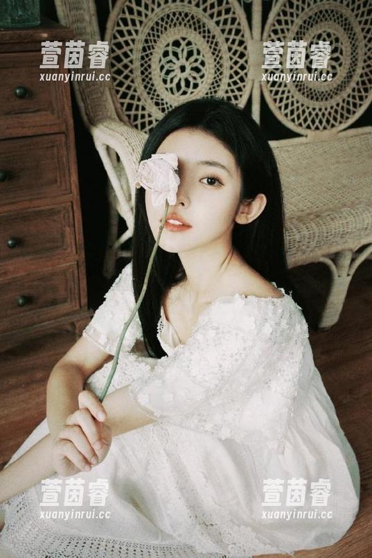 尤果网-陈宝拉 尤果网 - 陈宝拉棉袜写真福利图集,带你欣赏她的温馨与个性魅力