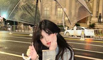 尤物馆 – 分享孟狐狸FoxYini长腿写真作品集，感受艺术与性感的完美融合！
