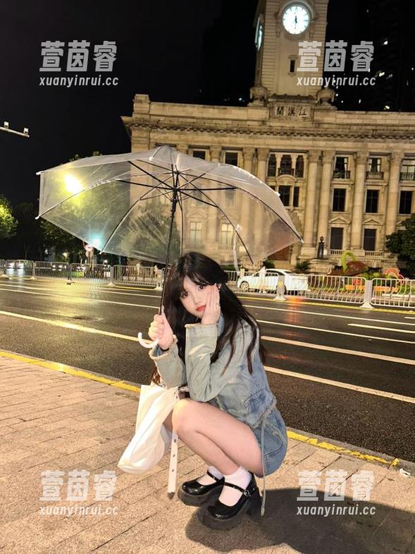 尤物馆-孟狐狸FoxYini 尤物馆 - 分享孟狐狸FoxYini长腿写真作品集,感受艺术与性感的完美融合!