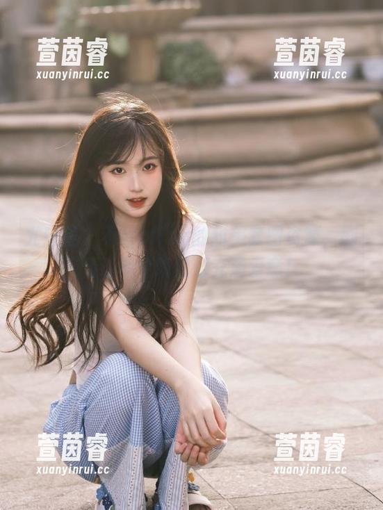 尤蜜荟 - 不柠bling的甜美套图资源，剧情让每个瞬间都充满爱意！
