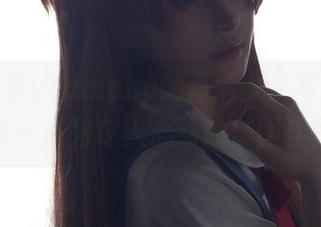 品味幼爱youmeko的高清女友写真，放送一系列令人心动的美图佳作