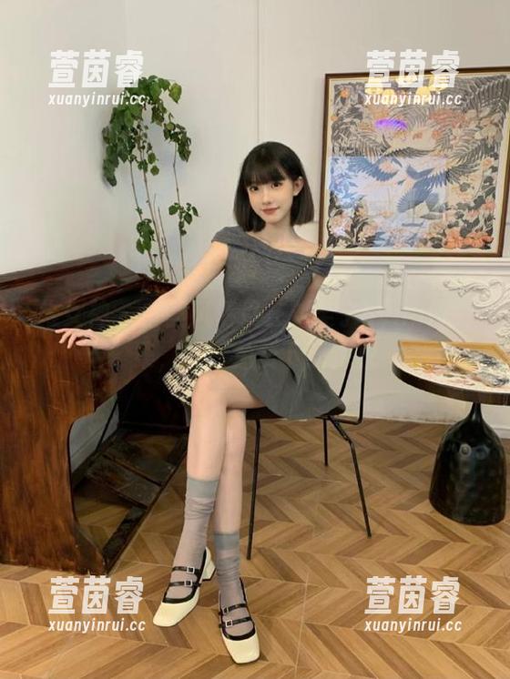 推女神 - 白丝风情尽在刘奕宁Lynn作品集，畅享免费下载特权