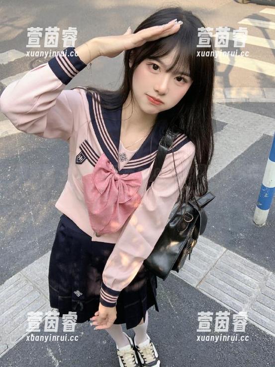 微密圈 - 为什么文茜cool的免费自拍写真能引发网友热议？