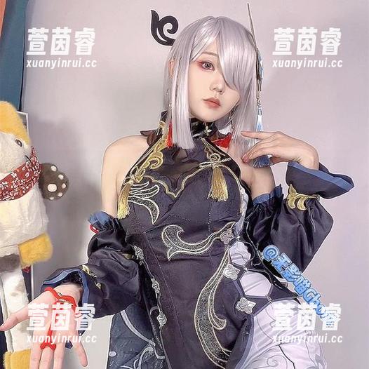 “甘雨OL”写真魅力无限：无影喵喵原图与多样图集一网打尽