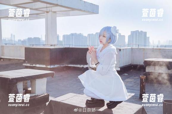 日奈娇私拍短发修女美图，传达静谧与力量的完美画面！