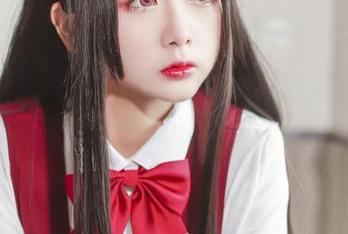 日奈娇的私拍图集：与可爱诊所护士共度温馨时光