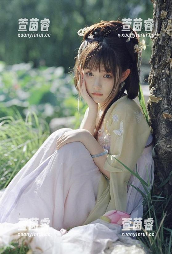 星颜社 - 赵馨悦白色主题写真原图，独家资源带您领略优雅风采！