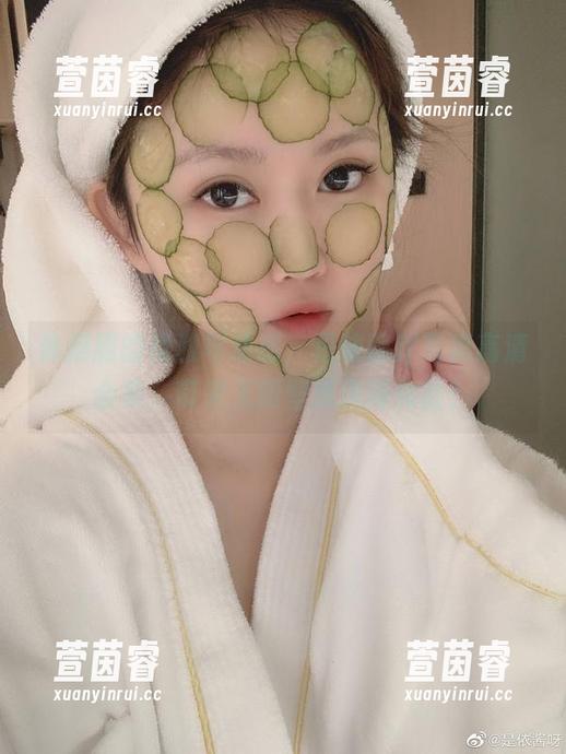 体操服的优雅与动感，是依酱吖写真高清合集，带来无限壁纸选择体验！