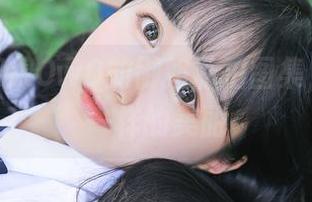 探索木绵绵OwO的御姐私拍图集，体会不一样的美丽