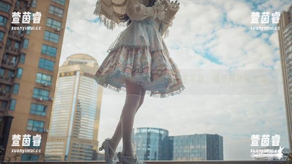 赶快在线领略“木花琳琳是勇者”的夜店小公主写真，感受时尚的浪潮