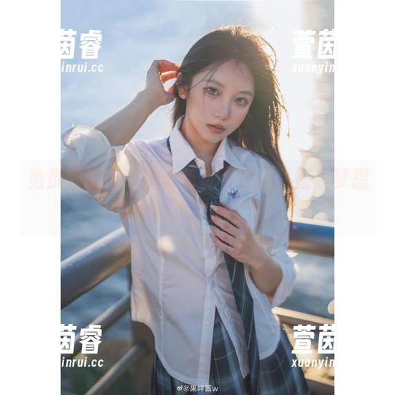 免费欣赏果咩酱粉色机甲作品，感受梦想与现实的完美结合！