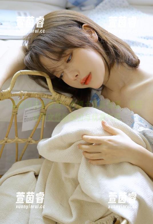 果团网精美呈现：女博士写真资源，见证知识女性的魅力与优雅气质
