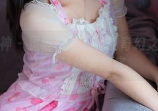 梦丝女神 – 灵唯粉色写真的奇幻之旅：壁纸设计的灵感库