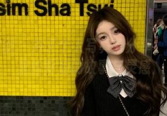 森萝财团 – 卉子个人写真集分享：更多裤里丝背后的故事与灵感