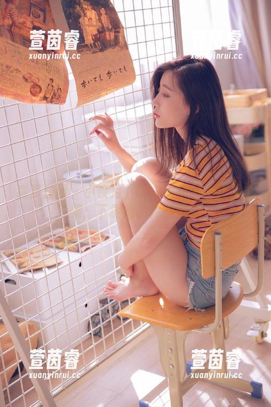 森萝财团 - 小夜月下003深灰80D作品全集：下载她的完美瞬间