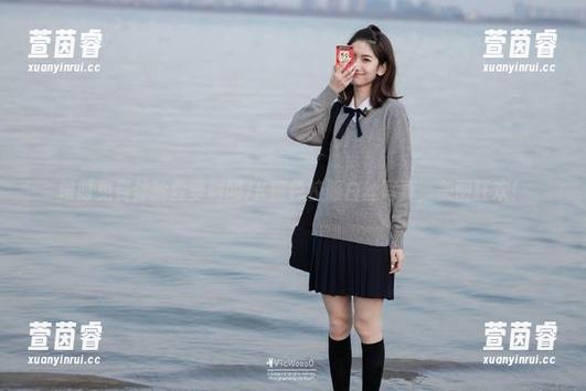 限时免费体验森萝财团JK粉色校服白丝写真，美图狂欢！