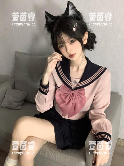 沉浸在森萝财团的定制图集中，雨云的轻拂让每一幅作品都闪耀特别的光彩！