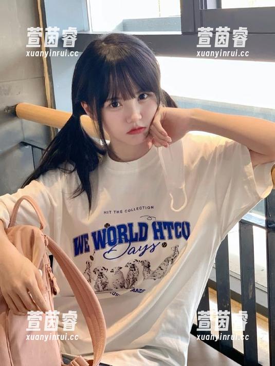 模范学院-K8傲娇萌萌Vivian 模范学院 - 伴随透明之美,K8傲娇萌萌Vivian写真合集中的调皮与温柔交织